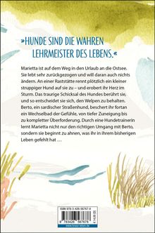 "Hunde sind die wahren Lehrmeister des Lebens." Text beschreibt Mariettas unerwartete Bindung zu einem Straßenhund. Aquarell-Elemente.