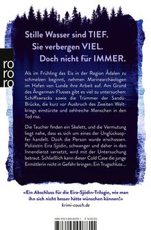 "Stille Wasser sind TIEF. Sie verbergen VIEL. Doch nicht für IMMER." Text vor einem blauen Wald- und Wassermotiv. Links steht "rororo".