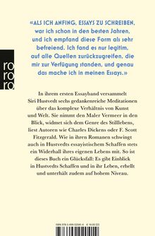 „ALS ICH ANFING, ESSAYS ZU SCHREIBEN, war ich schon in den besten Jahren... das mache ich in meinen Essays.” Links ist ein vertikales „rororo“-Logo.