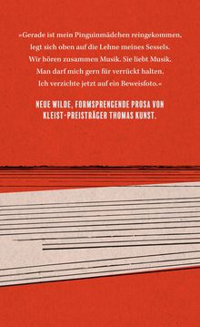 Zitat über ein Pinguinmädchen auf einem Sessel; Musik, verrückt sein. Prosa von Thomas Kunst. Roter Hintergrund, Linienmotiv.
