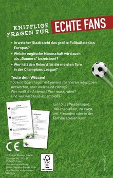 Text: Knifflige Fragen für echte Fans. 
Illustration Fußballrasen mit Fußball.