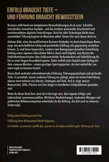 Erfolg braucht Tiefe — und Führung braucht Bewusstsein. Text über Führung, Erfolg und persönliche Erfüllung. Logo: Deutscher Wirtschaftsverlag. Barcodes vorhanden.