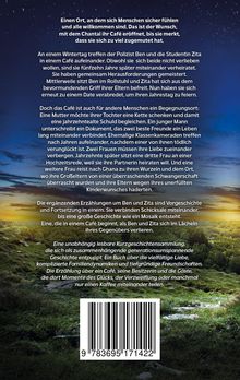 Texte beschreiben Geschichten in einem Café über Liebe, Familie und Freundschaft. Hintergrund zeigt Landschaft bei Sonnenuntergang.