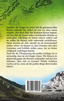 Text beschreibt die Herausforderung einer Gruppe, den Kontinent Kyrom zu durchqueren, um Monster zu bekämpfen. Hintergrund: Berglandschaft und alte Karte mit Seeungeheuer.