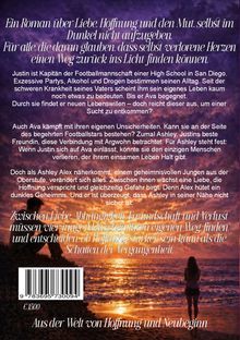 Text über Liebe, Hoffnung und Mut im Dunkel, Geschichte von vier Jugendlichen. Hintergrund: Sonnenuntergang am Meer.