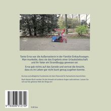 "Tante Erna war die Außenseiterin in der Familie Einkaufwagen." Ein bunter Einkaufswagen auf einer parkähnlichen Fläche.
