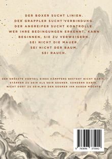 Text über Strategie und Flexibilität im Kampf, vor asiatischem Landschaftsbild. strich code unten rechts.