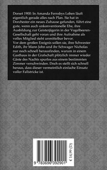 Text über Amanda Fernsby, eine Geisterjägerin in Dorset, 1900. Preisangabe: €14,99 (D). Hintergrund mit floralem Muster.