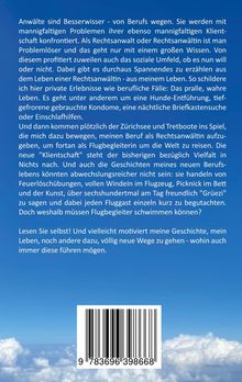 Ein Text über eine Rechtsanwältin, die Flugbegleiterin wird. Geschichten von Fällen bis zu neuen Abenteuern, vor blauem Himmel.