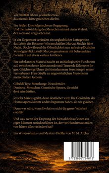 Text beschreibt eine Geschichte über die Entwicklung des Menschen, Entdeckungen und Geheimnisse von Marcus Sinclair. Darauf ist ein dunkles, strukturiertes Muster zu sehen.