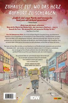 „Zuhause ist, wo das Herz aufhört zu schlagen.“ Straßenszene mit einer Figur, die Fahrrad fährt; Gebäude links und rechts.