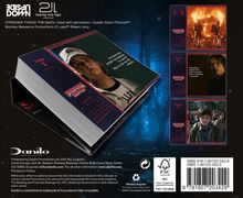 Friday, 1 January 2027. Kalender mit "Stranger Things"-Motiv. Verschiedene Bilder und Zitate aus der Serie.