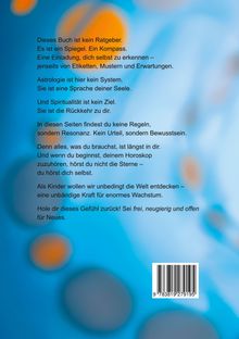 Text über Selbstentdeckung ohne Regeln, Astrologie als Seelensprache, Spiritualität als Rückkehr. Hintergrund in Blau-Orange.