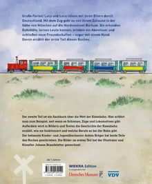 Ein Zug fährt durch eine grüne Landschaft. Texte beschreiben eine Reise von Lucy und Luca durch Deutschland und Details über Eisenbahnen.