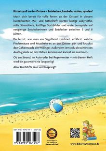 "Rätselspaß an der Ostsee – Entdecken, knobeln, malen, spielen!" Ein Strand mit Wasserball, Kind mit Rucksack und Hund.
