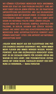 Text in Rot: Über das Aufnehmen geflüchteter Menschen. Städte, die Unterstützung bieten und nationaler Politik trotzen. Text in Gelb: Zitat von Naika Foroutan über die Verbindung von Hoffnung und Realitätsdiagnose. Unten ist ein Barcode. Hintergrund in Dunkelbraun.