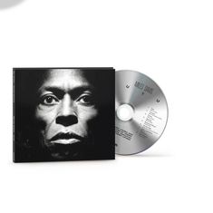 Text: "Miles Davis", "Tutu". Links ein Albumcover mit einem intensiven Gesichtsporträt in Schwarzweiß, rechts eine CD.