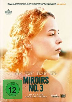 „Ein modernes Märchen, meisterhaft inszeniert.“ FSK 12 Freigabe. Nahaufnahme eines nachdenklichen Gesichts.