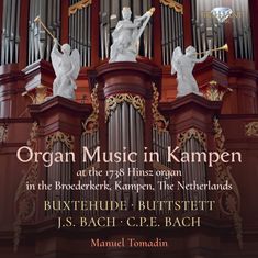 "Organ Music in Kampen" bei der 1738 Hinsz-Orgel in der Broederkerk, Kampen, Niederlande. Skulpturen und Orgelpfeifen.