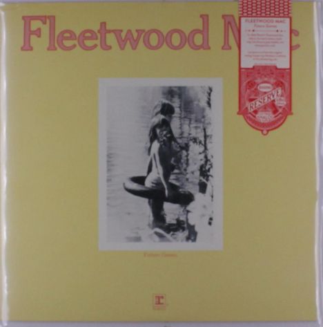 "Fleetwood Mac" oben, "Future Games" unten. Schwarzweißfoto von zwei Menschen am Wasser mit einem Schwimmreifen.