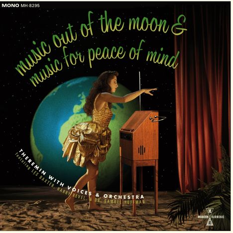 "music out of the moon & music for peace of mind" und "THEREMIN WITH VOICES & ORCHESTRA". Frau spielt Theremin, Erde im Hintergrund.