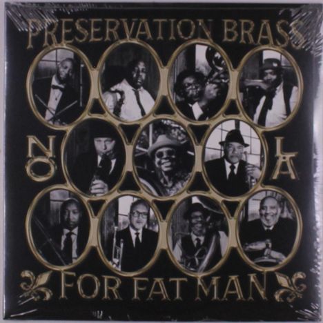 "Preservation Brass", "NOLA", "For Fat Man" und kreisförmige schwarz-weiße Porträts von Musikern.