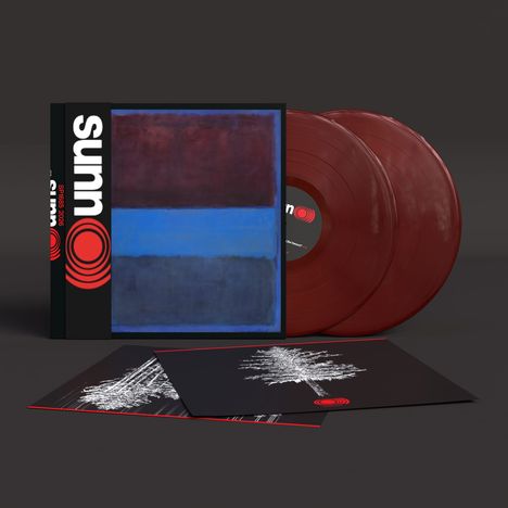 Text: "sunn O)))". Drei rote LPs, abstraktes Gemälde als Cover, Liner Notes mit Baumillustration vor schwarzem Hintergrund.