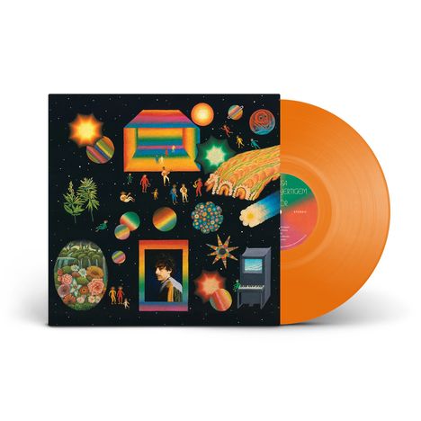 Orangefarbene Schallplatte, Text: "STER...". Bunte, psychedelische Galaxienillustration mit Figuren und Objekten auf Schwarz.