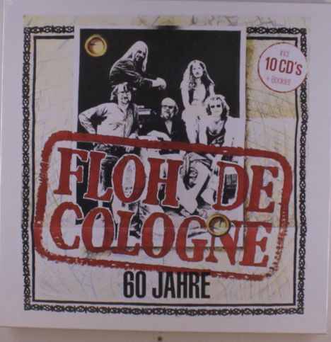 Text: "FLOH DE COLOGNE 60 JAHRE, inkl. 10 CD's + Booklet".  
Eine Collage mit einer Gruppe von sechs Menschen.