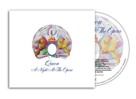 "Queen - A Night At The Opera" steht auf dem Cover. Illustration: Wappen mit Löwen und Flügeln vor violettem Hintergrund.