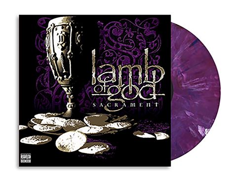 "Lamb of God" und "Sacrament" in gotischer Schrift. 
Goldener Kelch über Hostien, lila Hintergrund mit Ornamenten.