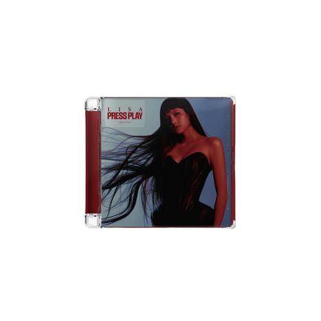 Text: "LISA PRESS PLAY". Eine Frau mit langem Haar in einem schwarzen Outfit in einer starken Pose.