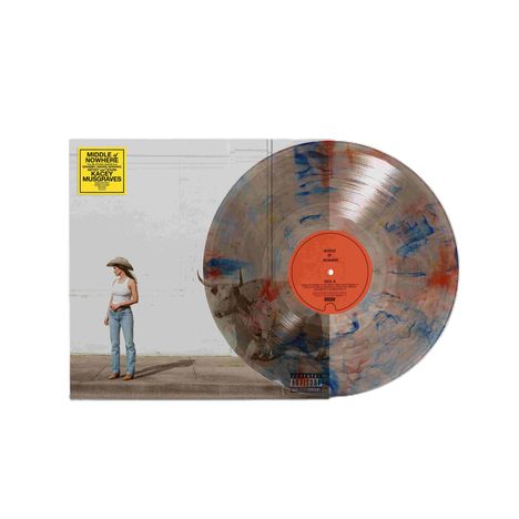 Vinyl-Cover mit "Parental Advisory" Hinweis. Frau mit Cowboyhut neben langhörnigem Stier vor einer weißen Wand.