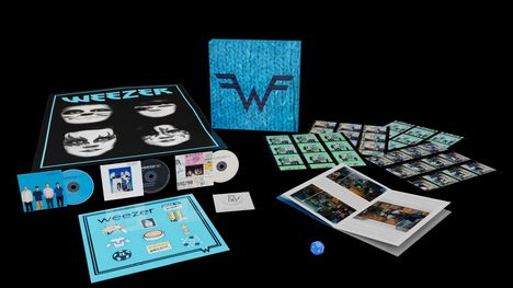 Weezer: Weezer (The Blue Album) (30th Anniversary) (Deluxe Edition), 3 CDs