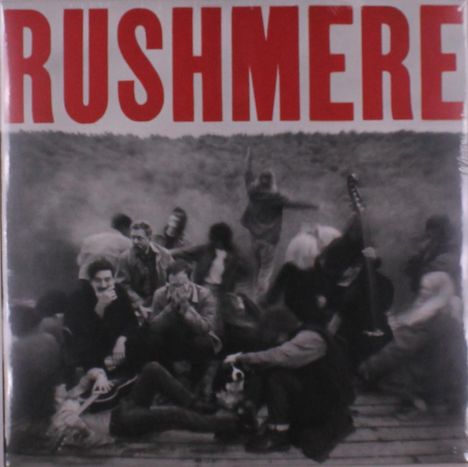 Text "RUSHMERE" in großen roten Buchstaben oben. Darunter unscharfe, schwarz-weiße Gruppe von Menschen in Bewegung.