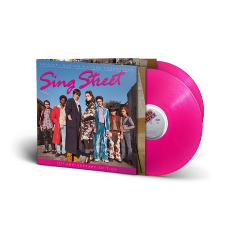 "Sing Street", Original Motion Picture Soundtrack, 10th Anniversary Edition. Zwei pinke Schallplatten und Albumcover.