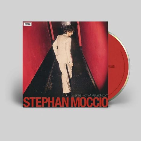 Texts: "Scenes From A Velvet Room", "STEPHAN MOCCIO".
Rotes CD-Cover, Mensch in hellem Anzug im roten Flur.