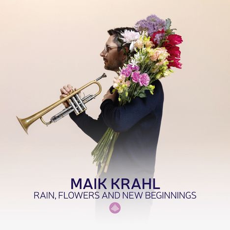 „MAIK KRAHL, RAIN, FLOWERS AND NEW BEGINNINGS“. Mann mit Trompete und Blumenstrauß, seitliches Profil.
