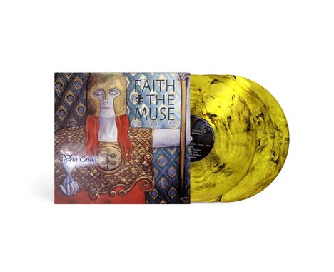 „Faith of the Muse“ und „Vera Causa“ stehen auf einer künstlerischen Plattenhülle. Zwei gelb-schwarze Schallplatten.