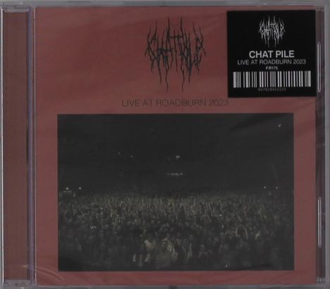 "Live at Roadburn 2023" in schwarzen Buchstaben. Eine große Menschenmenge im Vordergrund einer Konzertaufnahme.