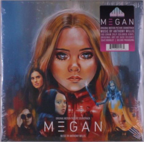 Oben rechts: „MEGAN“, „Original Motion Picture Soundtrack“, „Music by Anthony Willis“. Illustration eines Mädchens mit blauen Augen.