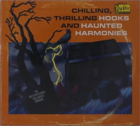 "Chilling, Thrilling Hooks and Haunted Harmonies." Illustration: Krähe auf Baum, gruselige Atmosphäre, gelbe Blitze.