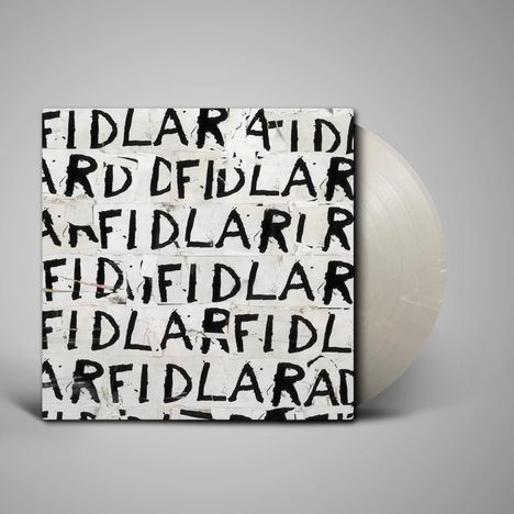 "FIDLAR" steht mehrfach in schwarzer Schrift auf weißem Hintergrund. Ein runder Sticker sagt: "PRESSED ON FROSTED SILVER VINYL".