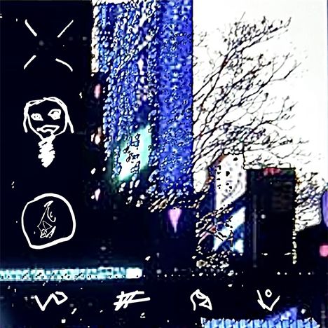 Weiße Kritzeleien und Symbole; helle Lichter über dunkler Skyline mit heller Silhouette von Bäumen.