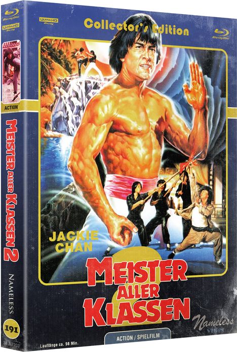 "Meister aller Klassen 2" und "Jackie Chan". Muskelbepackter Mann in Kampfszene vor Landschaft mit Wasserfall.