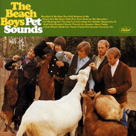"The Beach Boys Pet Sounds" oben links, darunter eine Liste von Songtiteln. Fünf Männer füttern Ziegen.
