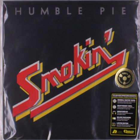 Oben steht „HUMBLE PIE“. Darunter „Smokin’“ in rot-gelber Schrift diagonal. Dunkler Hintergrund, Aufkleber rechts.