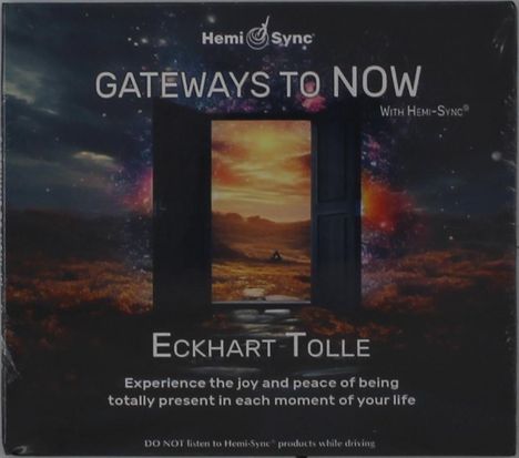 "Gateways to Now" mit Hemi-Sync, Eckhart Tolle. Eine geöffnete Tür zu einer leuchtenden Landschaft bei Sonnenuntergang.