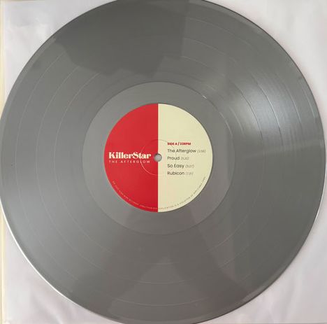 Text: "KillerStar The Afterglow. Side A 33RPM: The Afterglow, Proud, So Easy, Rubicon." 
Eine silberne Schallplatte.