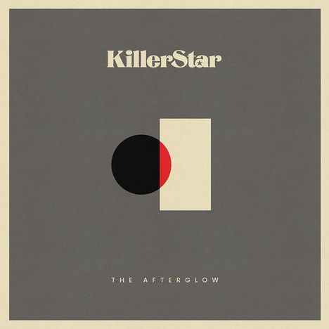 „KillerStar“ oben, „The Afterglow“ unten, mittig ein schwarzer Kreis mit einem roten Halbkreis über einem weißen Rechteck.